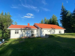 Awesome Home In Vena With 1 Bedrooms And Jacuzzi, Vena